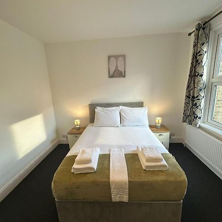 Cambridge Central Rooms - Tas Accommodations Extérieur photo