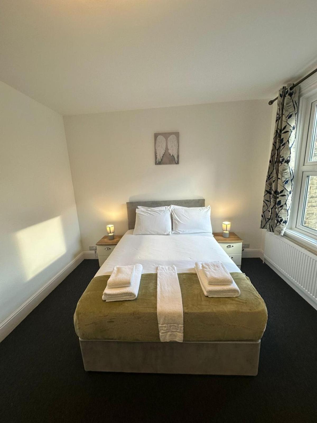 Cambridge Central Rooms - Tas Accommodations Extérieur photo