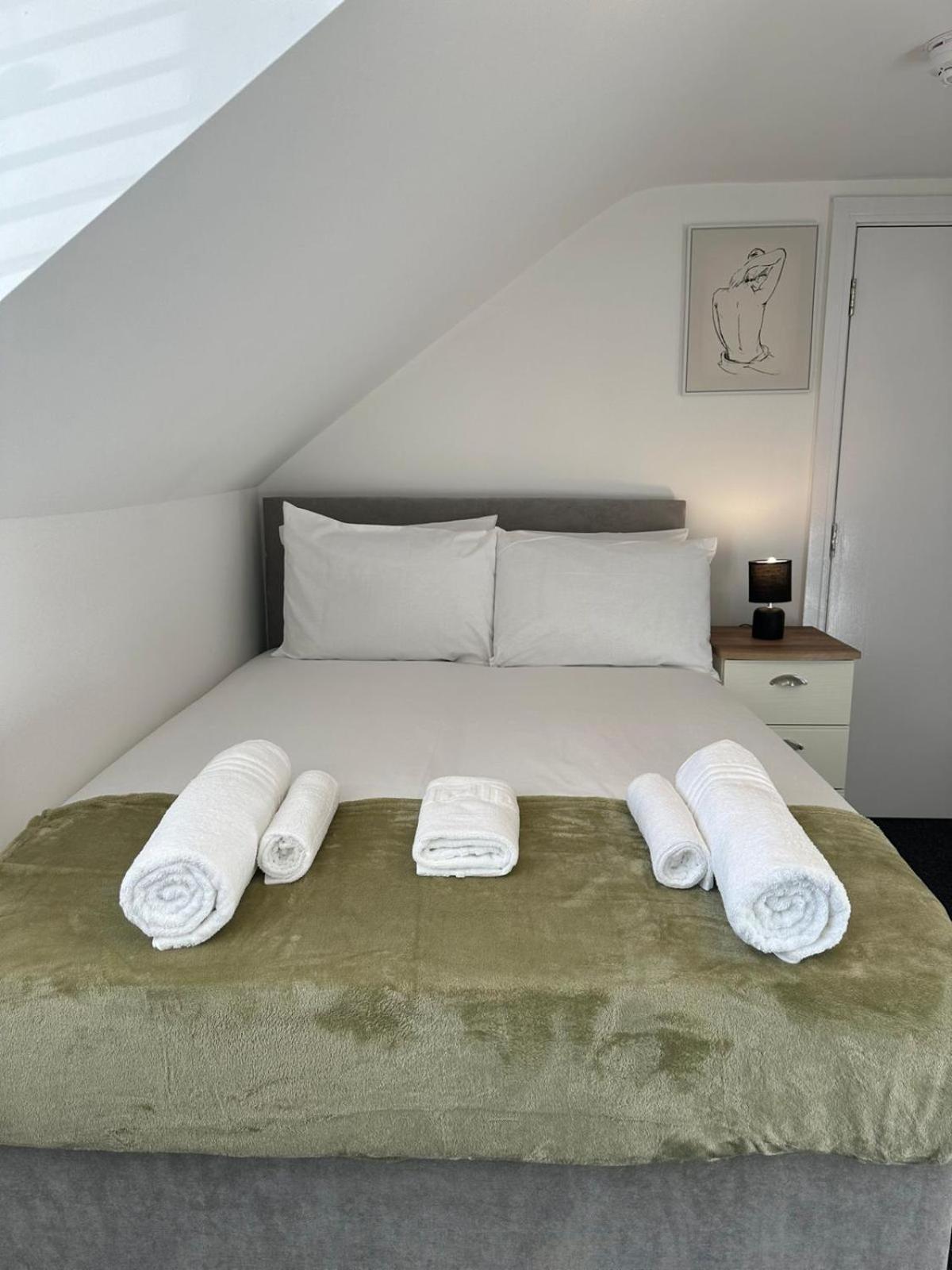 Cambridge Central Rooms - Tas Accommodations Extérieur photo