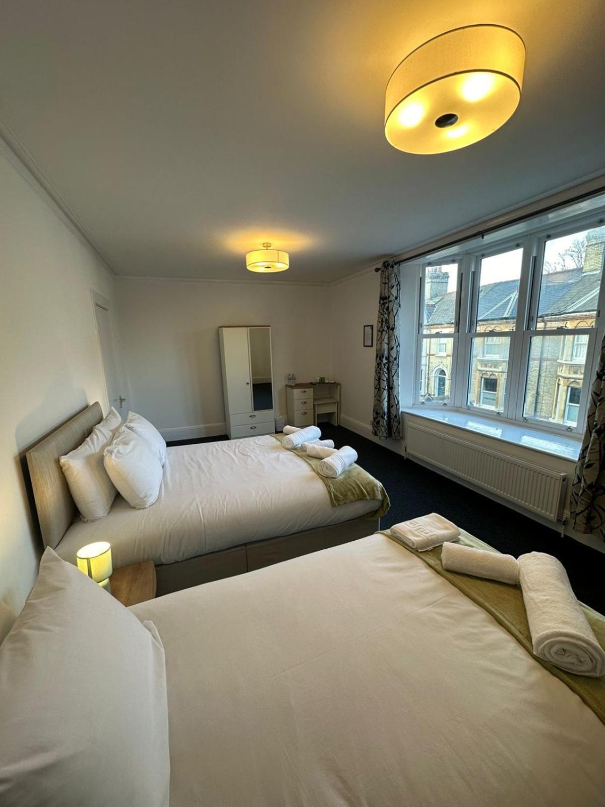 Cambridge Central Rooms - Tas Accommodations Extérieur photo